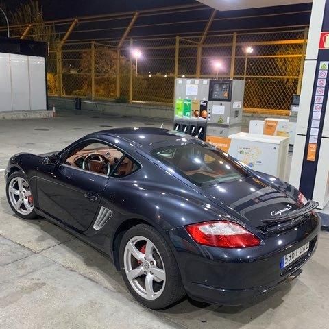 Porsche Cayman • 2006 • 15,000 km 5