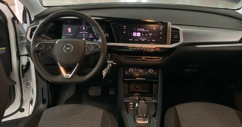 Opel Movano • 2023 • 9,500 km 2