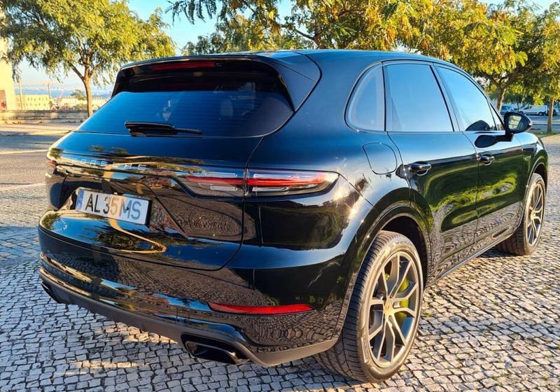 Porsche Cayenne • 2020 • 24,000 km 4