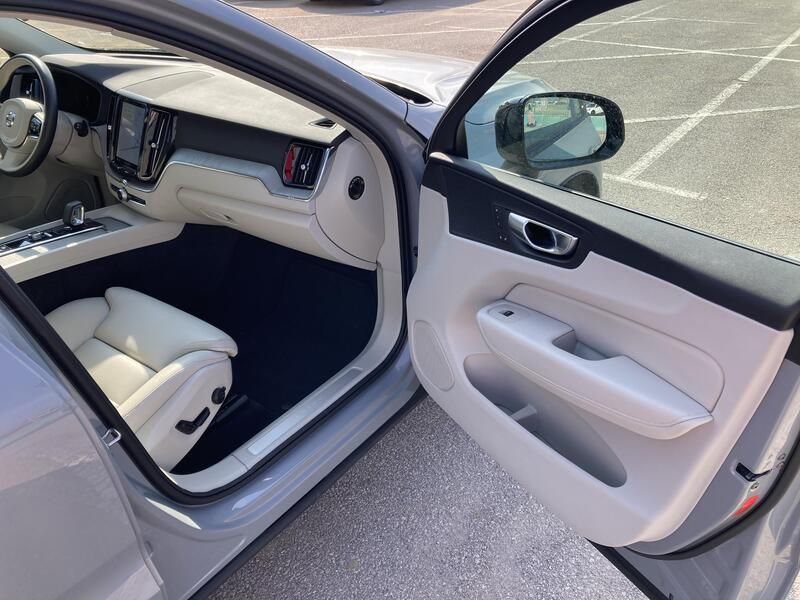 Volvo XC60 • 2024 • 12,819 km 23