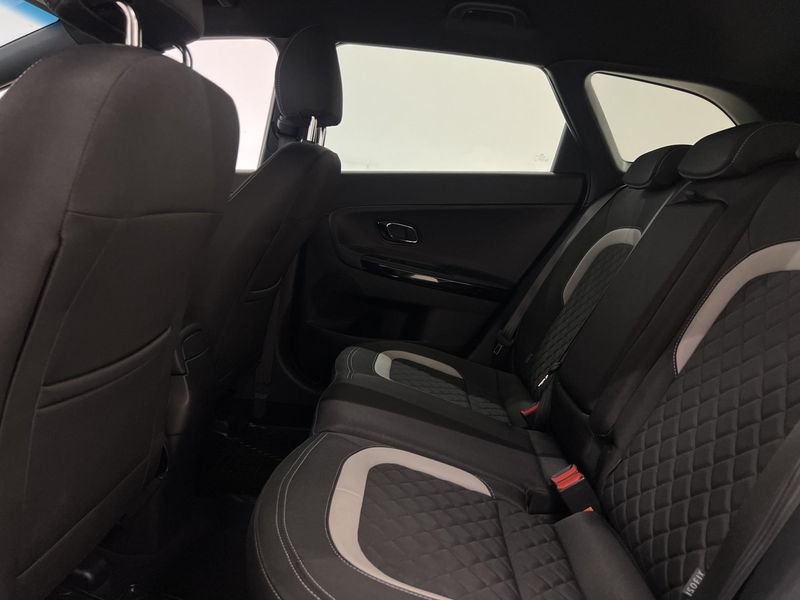 Kia Cee`d • 2017 • 92,000 km 3