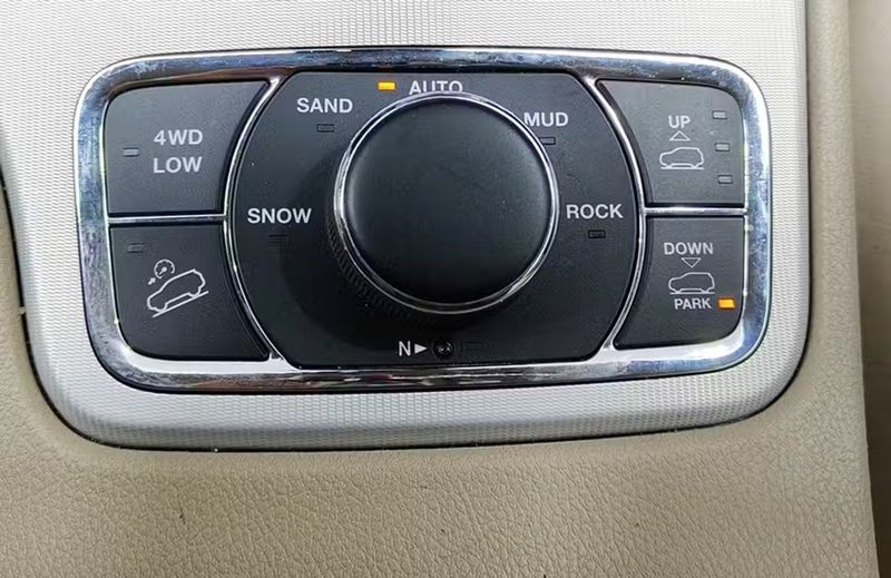 Jeep Grand Cherokee • 2019 • 80,664 km 11