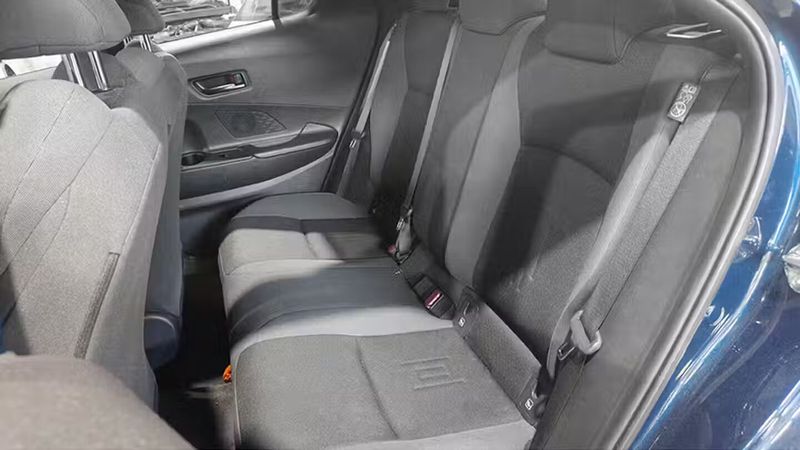 Toyota C-HR • 2023 • 9,461 km 6