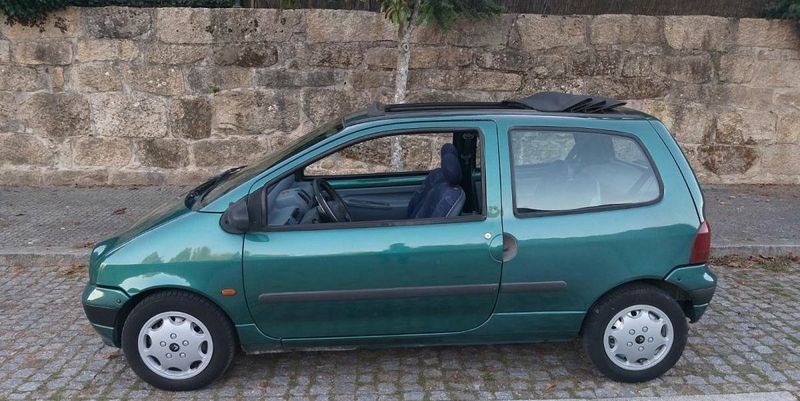 Renault Twingo • 1996 • 200,000 km 6