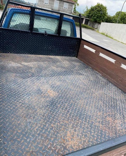 Nissan Pickup • 1999 • 50,000 km 6