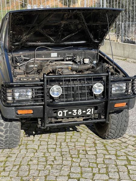 Toyota Hilux • 1990 • 179,999 km 7
