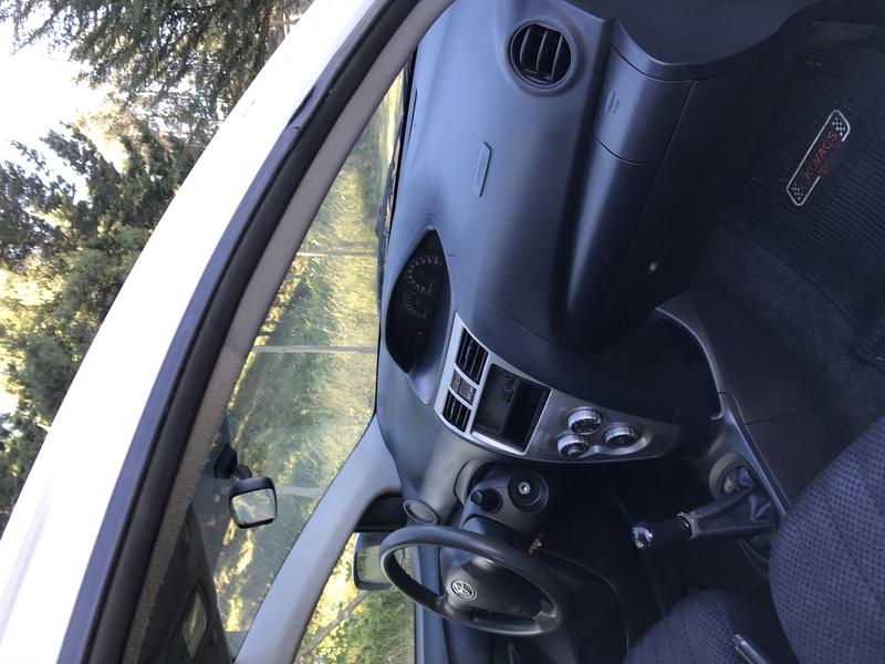 Toyota Yaris • 2013 • 200,000 km 8