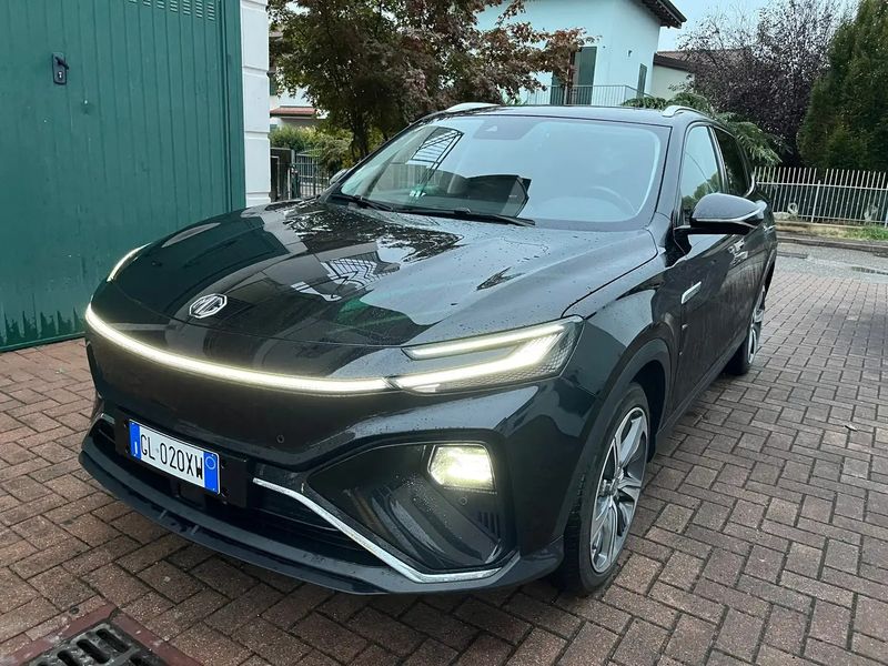 Mazda 3 • 2023 • 16,000 km 1