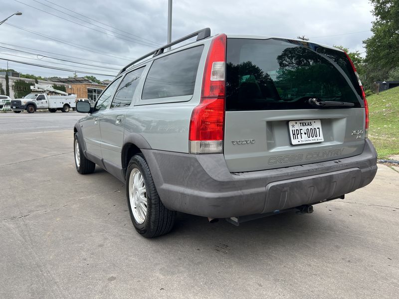 Volvo S60 • 2004 • 134,000 mi 5