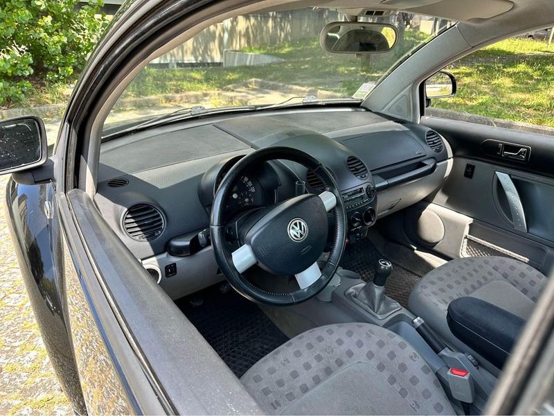 Volkswagen New Beetle • 1999 • 231,000 km 6