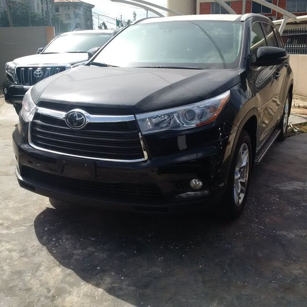 Toyota Highlander • 2018 • 2 km 1