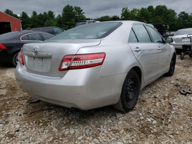 Toyota Camry • 2010 • 2 km 2