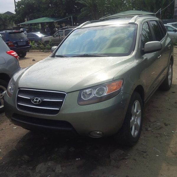 Hyundai Santa Fe • 2010 • 34 km 1