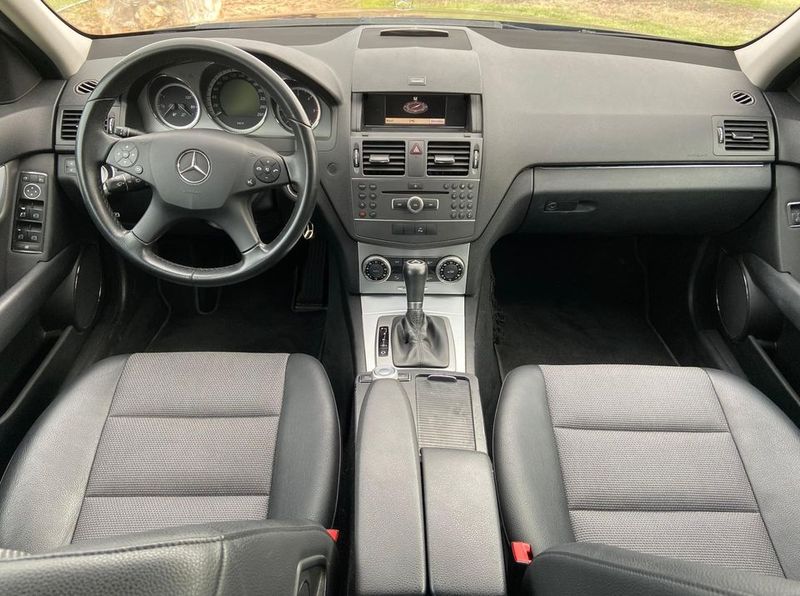 Mercedes-Benz C • 2011 • 185,000 km 7