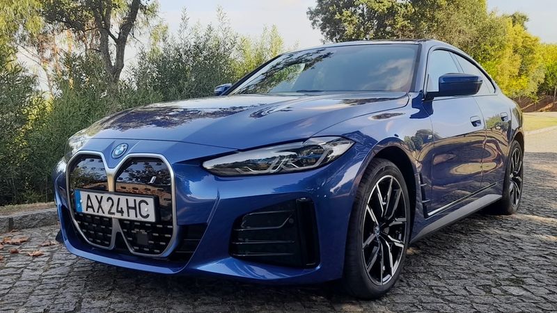 BMW i8 • 2023 • 1,483 km 11