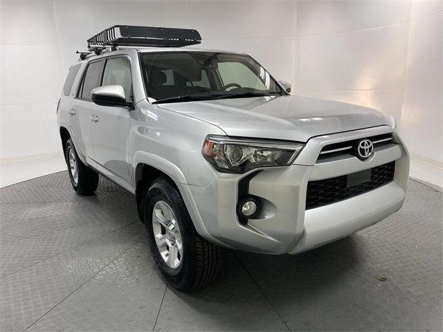 Toyota 4 Runner Limited • 2020 • 12,358 km 2