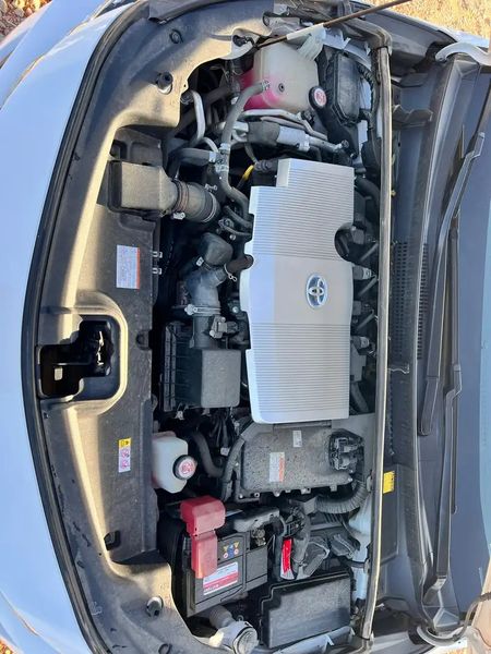 Toyota Prius • 2017 • 81,000 km 12