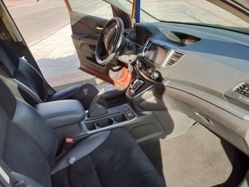 Honda CR-V • 2015 • 164,000 km 5