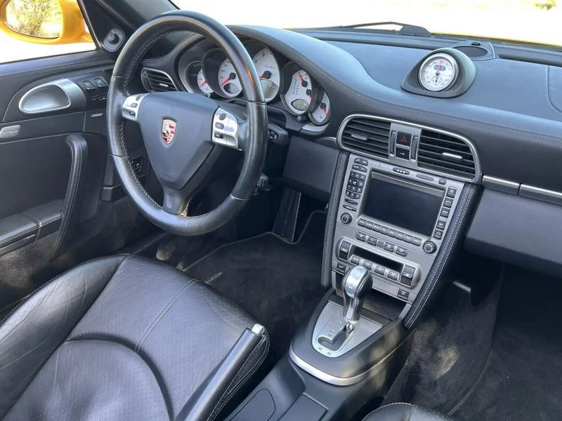 Porsche 911 Turbo • 2008 • 71,000 km 4