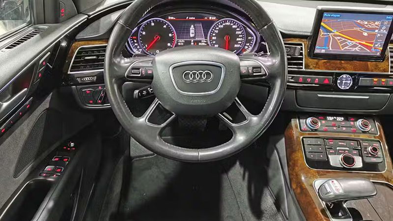 Audi A8 Long • 2015 • 84,288 km 30
