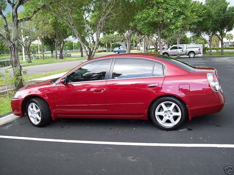 Nissan Altima • 2006 • 69,500 km 1