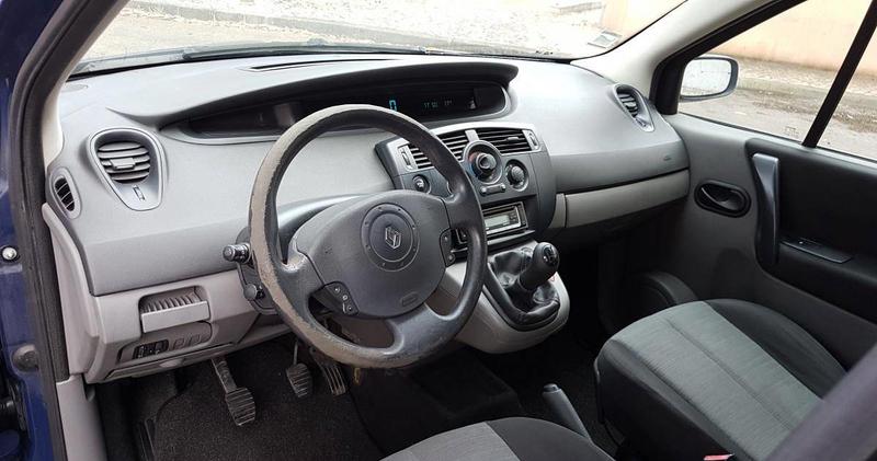 Renault Scénic • 2004 • 200,000 km 3