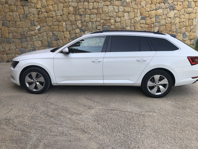 Škoda Superb • 2017 • 145,000 km 4