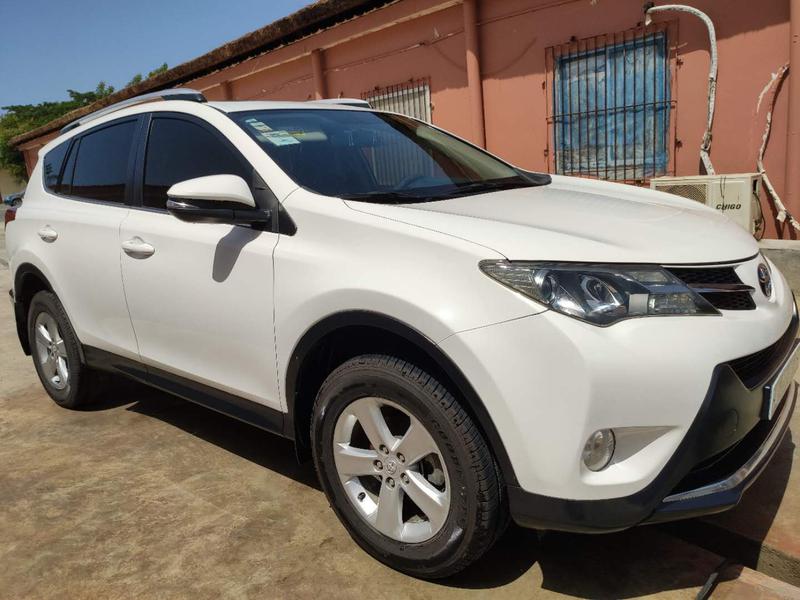 Toyota RAV4 • 2014 • 48,000 km 3