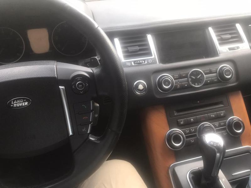 Land Rover Range Rover Sport • 2012 • 99,000 km 9