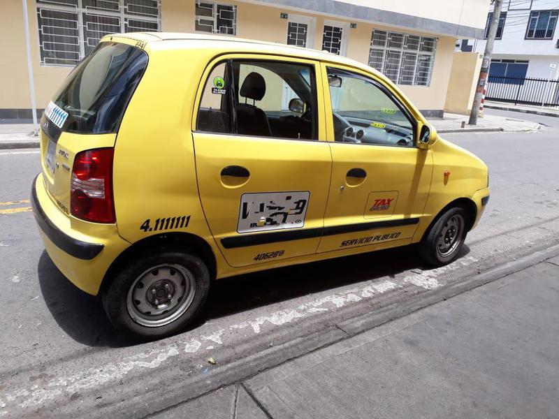 Hyundai Accent • 2010 • 0 km 5