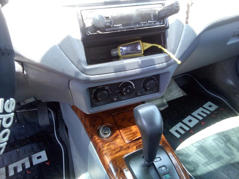 Mitsubishi Lancer • 2000 • 153,000 km 8