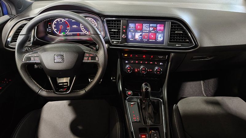 Seat Leon • 2019 • 62,341 km 6