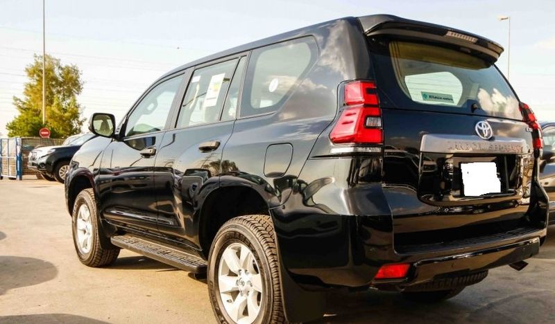 Toyota Land Cruiser • 2020 • 70,000 km 3