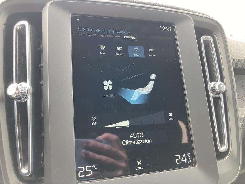 Volvo XC40 • 2021 • 50,273 km 36