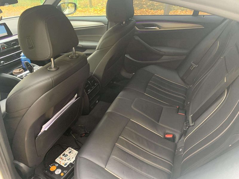 BMW 5 Series • 2019 • 72,000 km 7
