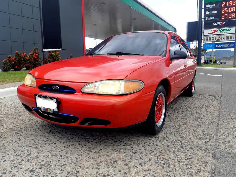 Ford Escort • 2000 • 3 km 2