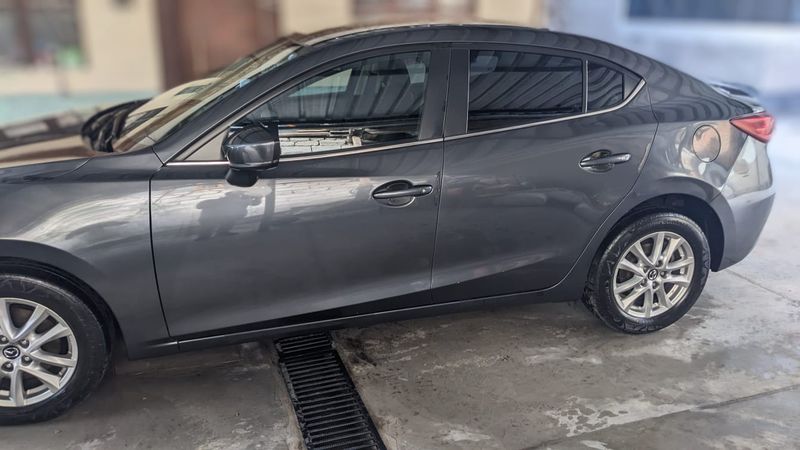 Mazda 3 • 2019 • 55,000 km 5