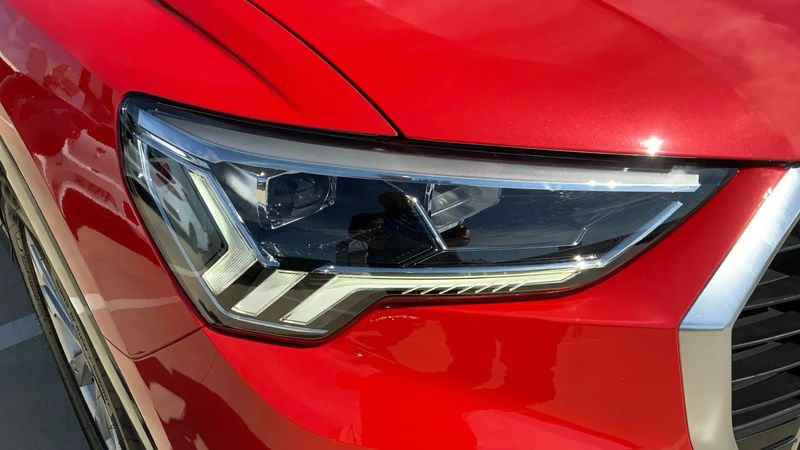 Audi Q3 • 2020 • 51,510 km 9