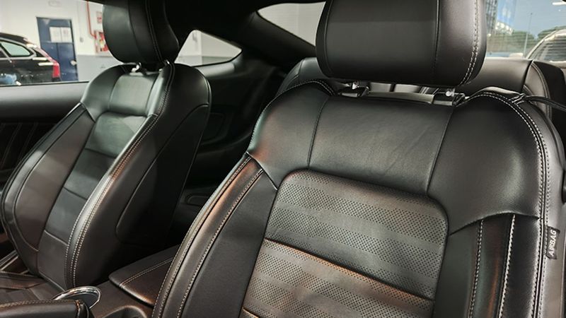 Ford Mustang • 2015 • 76,590 km 7