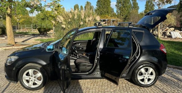 Kia Cee`d • 2012 • 106,000 km 3