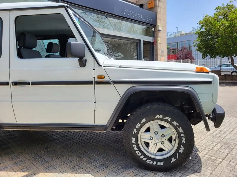 Mercedes-Benz G-Class • 1990 • 232,000 km 6