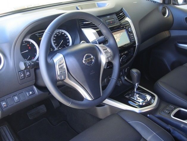 Nissan Navara • 2017 • 124,000 km 10