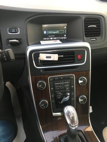 Volvo S60 • 2013 • 85,000 km 6