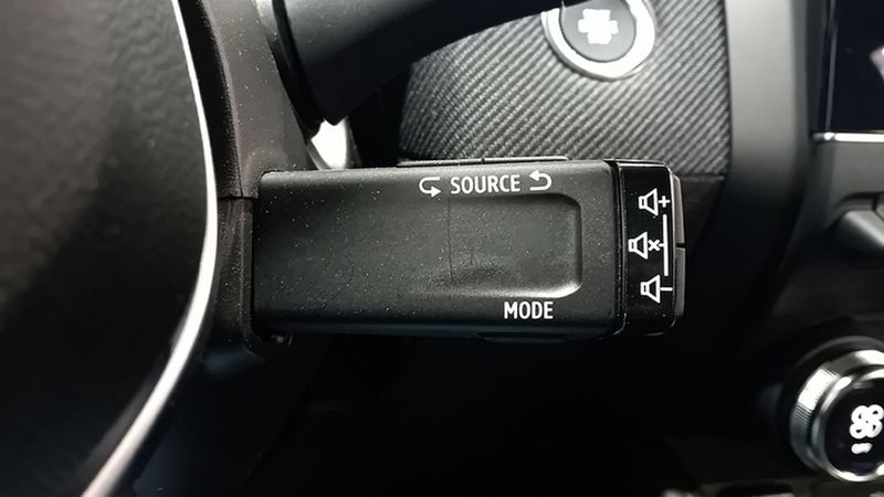 Renault Clio • 2023 • 10,831 km 31