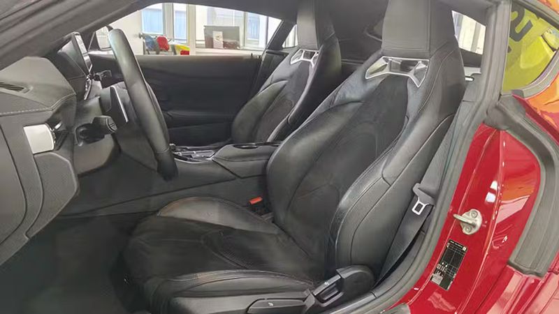 Toyota Supra • 2021 • 44,421 km 9