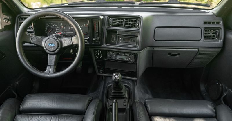 Ford Sierra • 1989 • 91,000 km 6