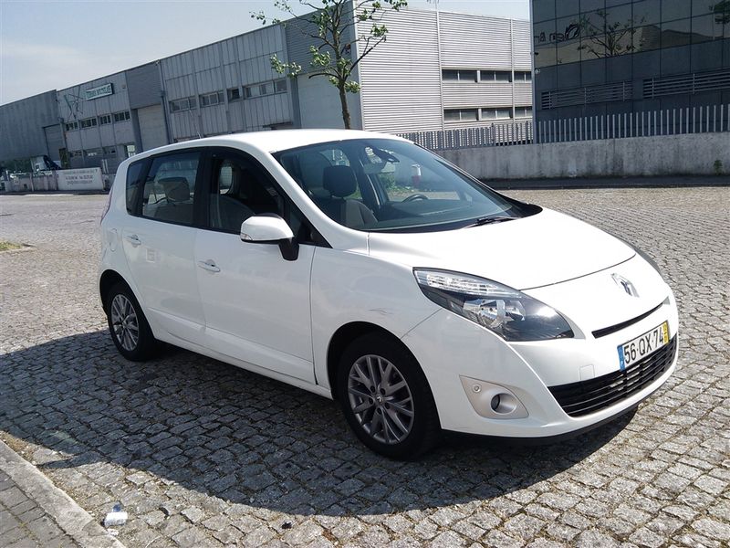 Renault Scénic • 2012 • 264,407 km 1