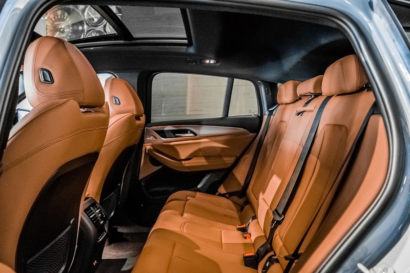 BMW X4 • 2024 • 4,100 km 12