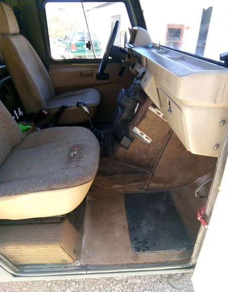 Hummer H1 • 1988 • 250,000 km 3