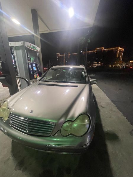 Mercedes-Benz C • 2004 • 196 mi 3